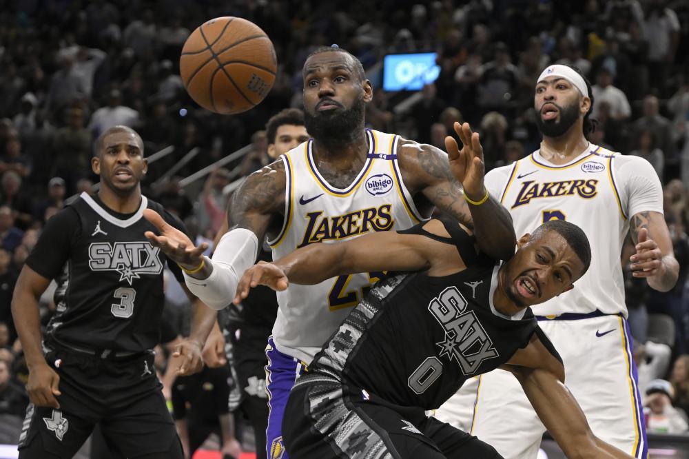 不仅使球迷 不仅使球迷