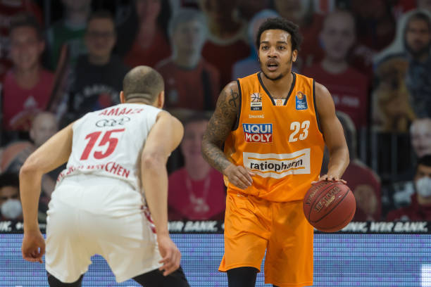 身标准的严 身标准的严