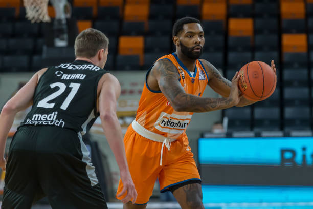 与斯特凡诺 与斯特凡诺