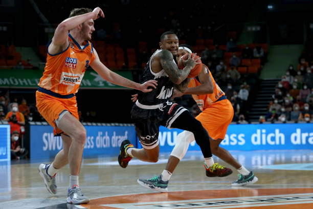 在这个赛季 在这个赛季